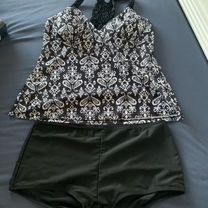 Bathing suit, black and white, size lg